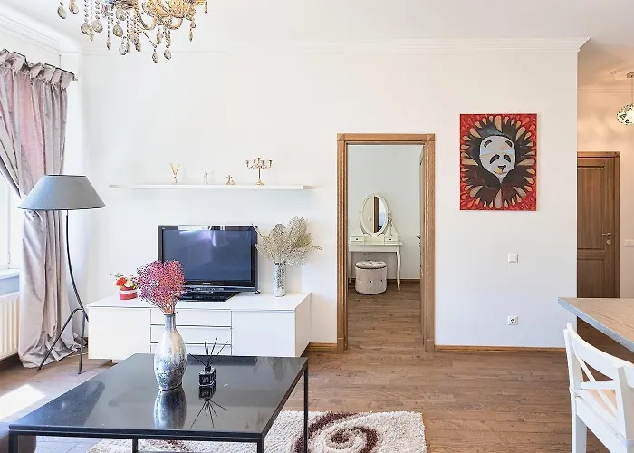 Apartment Stylish Well Equiped - Self Check-in